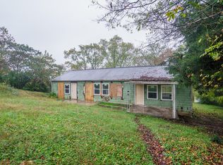 365 Robertsville Rd, Oak Ridge, TN 37830