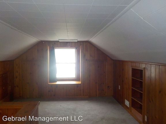 5th image of 2538 Cumings Ave