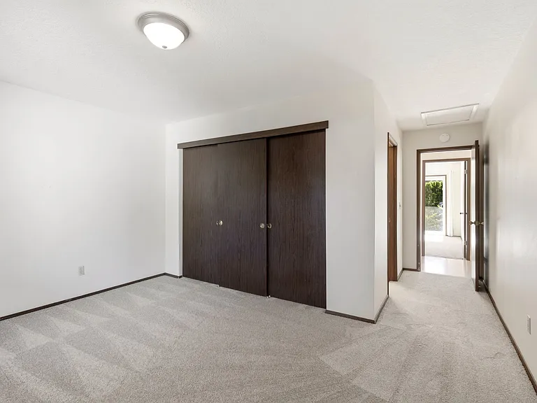 336 SE 50th Ave #1 — Photo 16