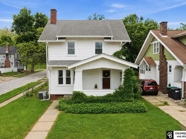 2851 Bauman Ave, Omaha, NE 68112