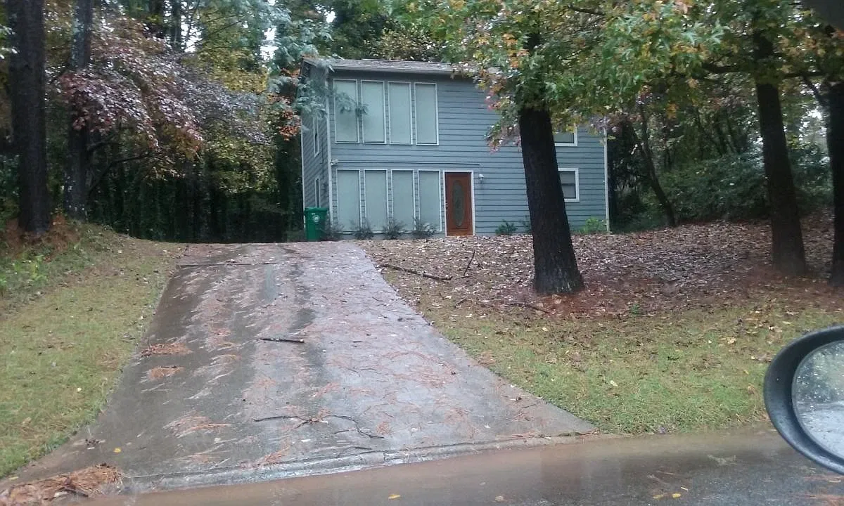 Dantel Way, Stone Mountain — Photo 1