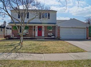 1770 Briarwood Dr, Madison Heights, MI