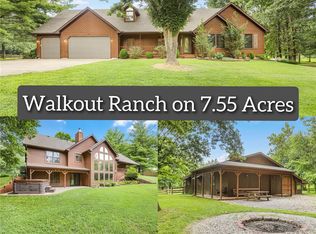 8825 Rosewood Hills Dr, Edwardsville, IL 62025