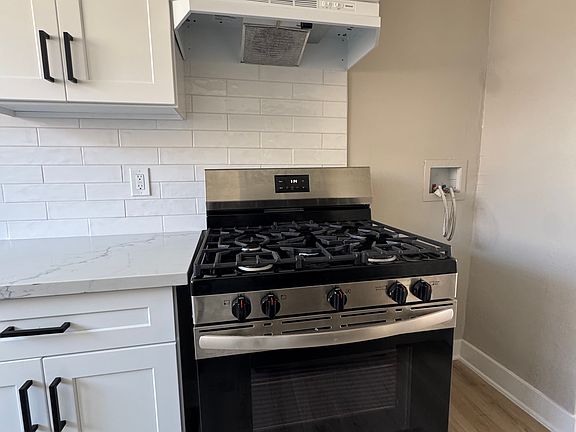 5th image of 857 E 90th St