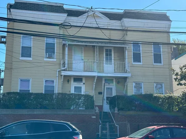 1014 Grand Avenue image 1 of 21