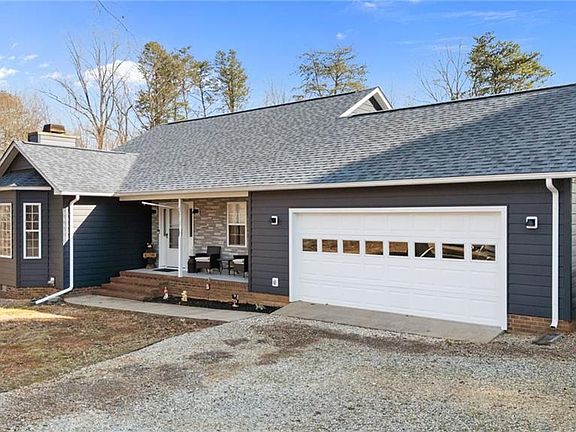 2nd image of 220 Farmview Rd