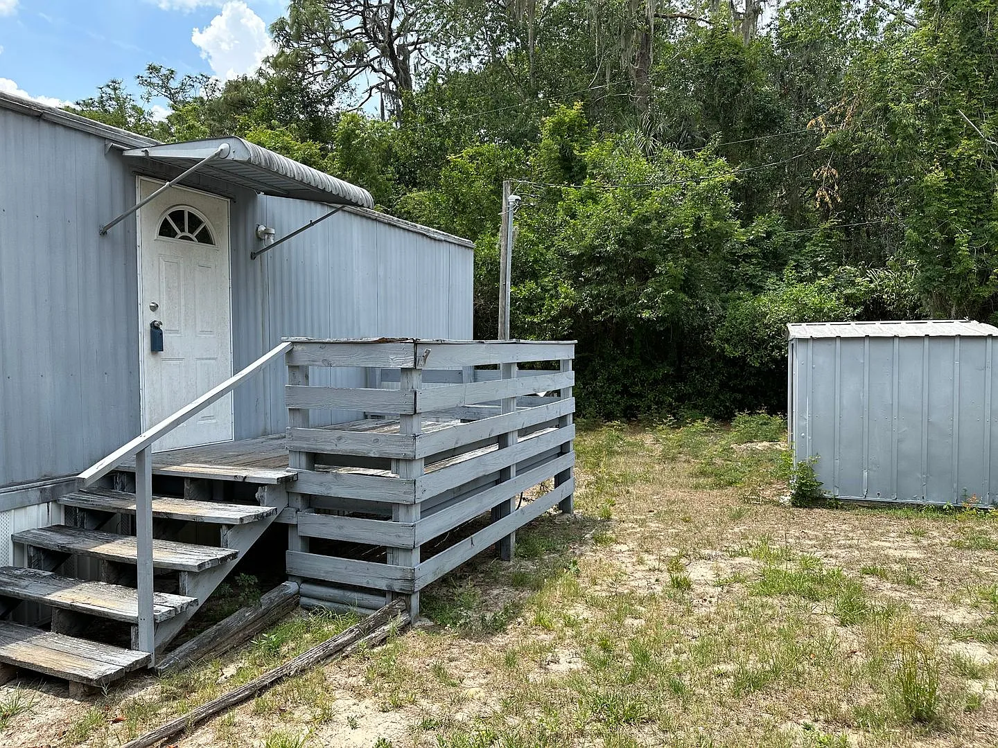 Well Maintained 2/2 home with fence enclosed — Photo 2