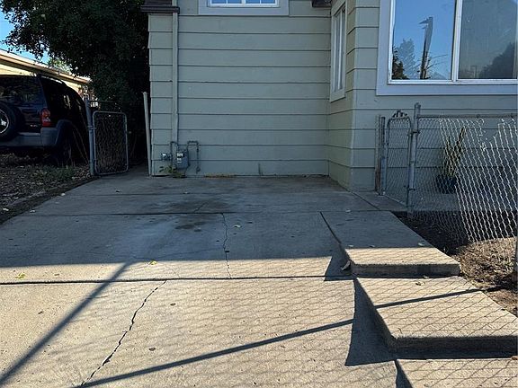 2nd image of 3440 W Custer Place