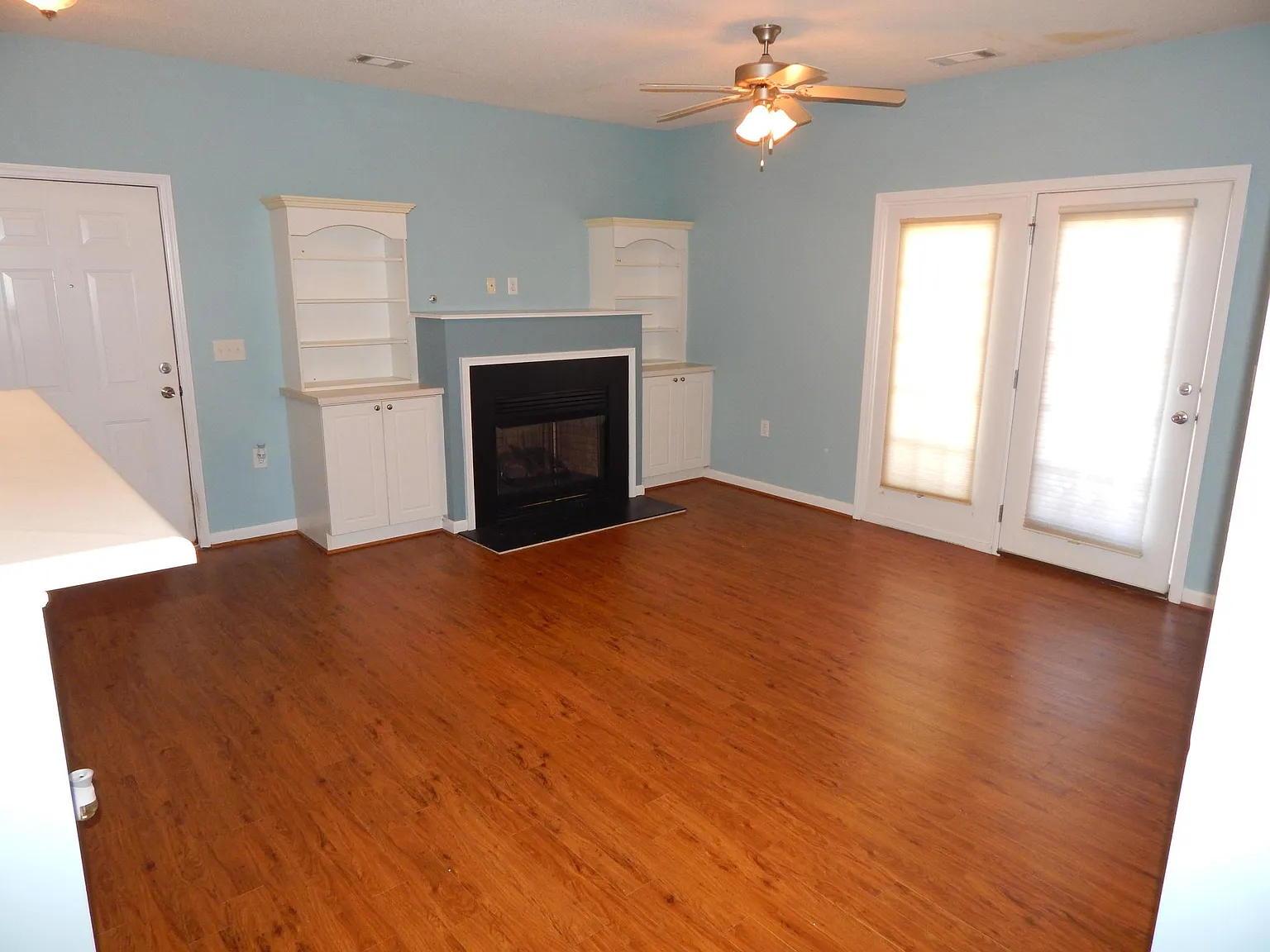 2 bed, 1152 sqft, $1,525 — Photo 3