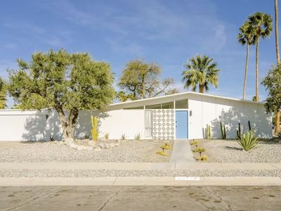 2550 N Kitty Hawk Dr, Palm Springs, CA, 92262