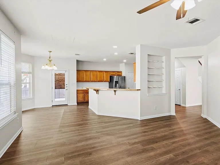 3112 Burks Ln — Photo 7