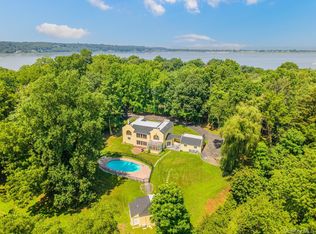 530 S Centre Island Road, Oyster Bay, NY 11771