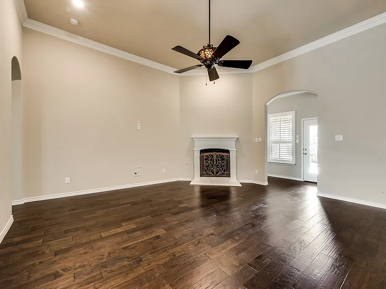 1321 Crescent Cove Dr — Photo 7