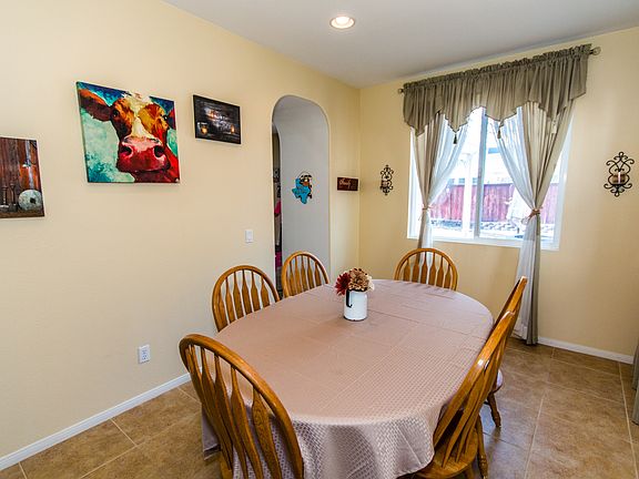 2nd image of 4735 Cove St