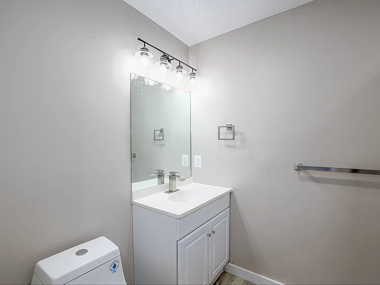 48A311 Avonwood Rd #311 — Photo 13