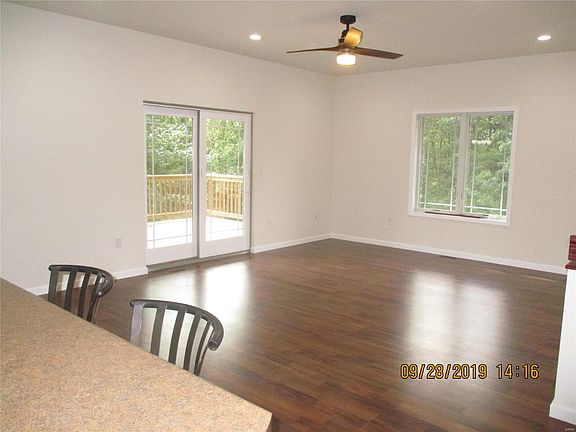 4th image of 616 Ray Henry Way