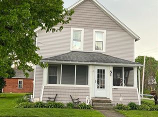 51 W Hooker St, New London, OH 44851