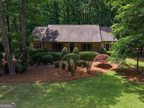2nd image of 2737 Hearthstone Cir