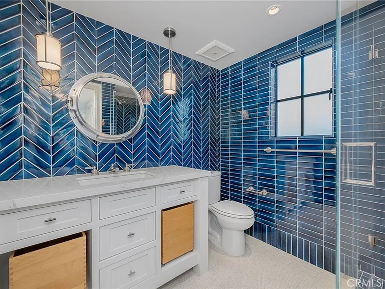 2903 Manhattan Ave — Photo 26