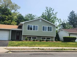 1503 Victoria St, Baldwin, NY 11510