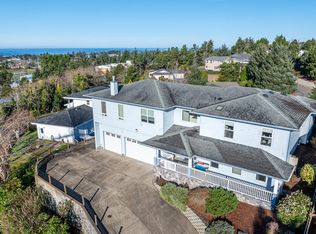 1015 NE 7th Dr, Newport, OR