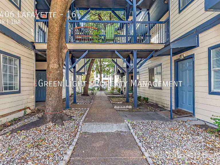 4406 Lafayette St #16 — Photo 1