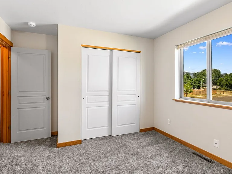 4006 Broadwater Ct — Photo 16