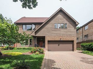 410 N Oak Park Ave, Oak Park, IL 60302