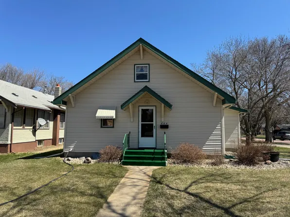 864 Utah Ave SE, Huron, SD 57350