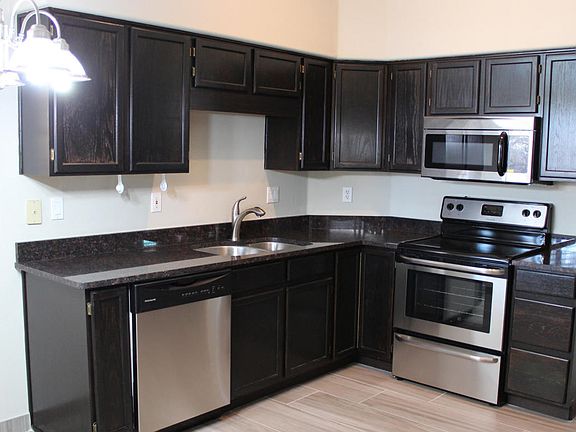 4th image of 5443 N Whitethorn Pl