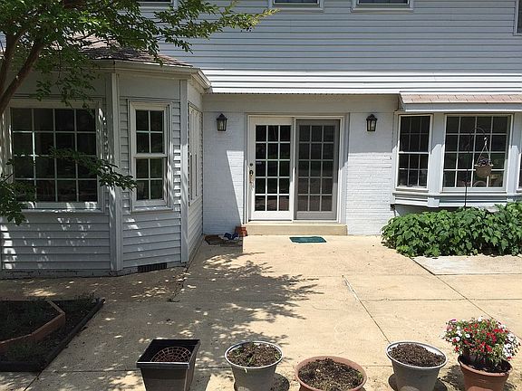 5th image of 4005 Whispering Ln