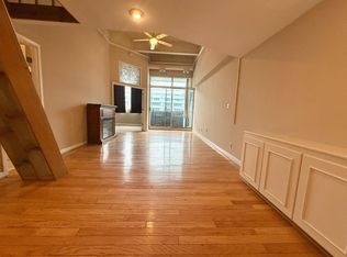 3 N Christopher Columbus Blvd #259, Philadelphia, PA 19106