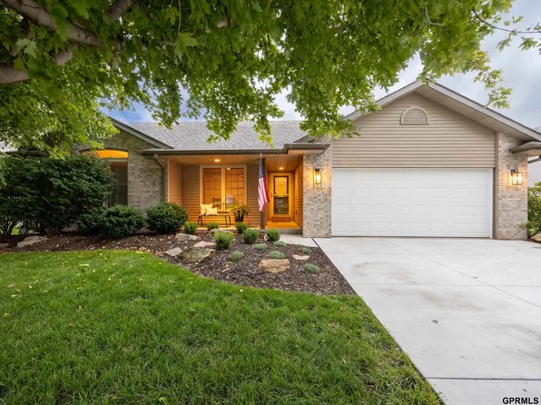 12607 S 218th Ave, Gretna, NE 68028