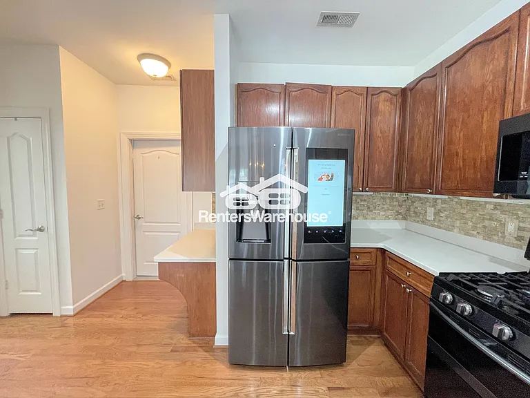 3932 Cromwell Park Dr — Photo 14