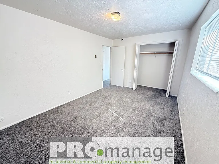2 Bed / 1 Bath Apartment — Photo 7