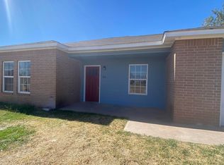 926 Valley View Rd, Enid, OK 73701