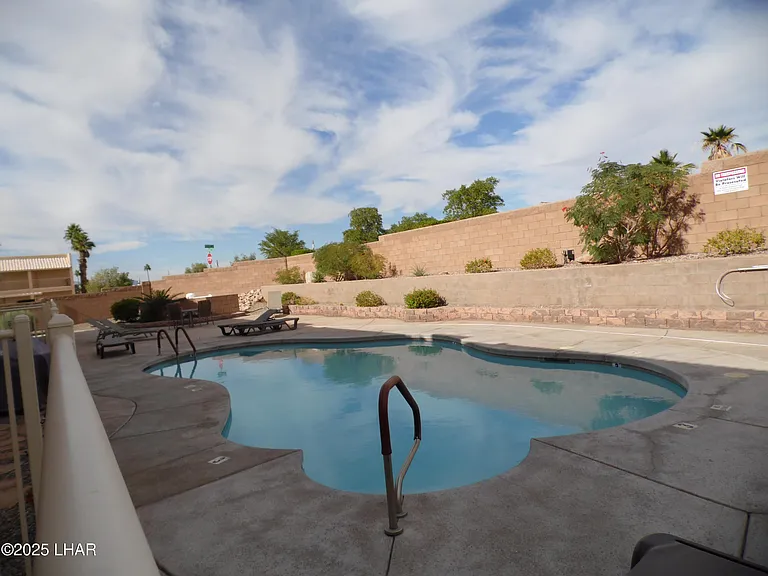 3470 Kearsage Dr #E102 — Photo 43