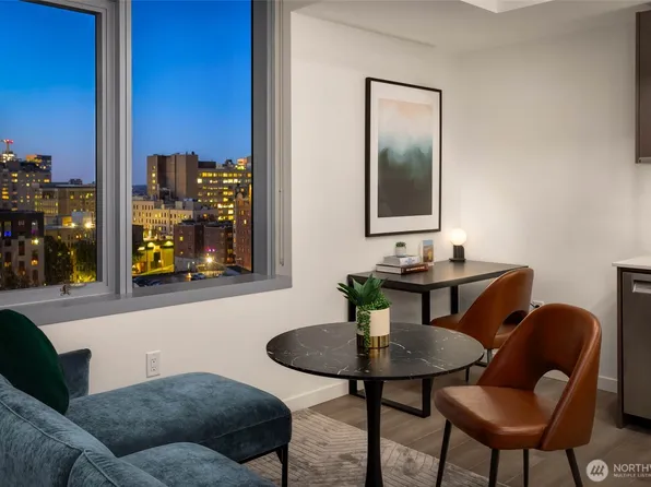 800 Columbia Street #712, Seattle, WA 98104