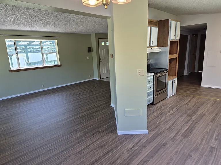 11835 Old Frontier Rd NW — Photo 2