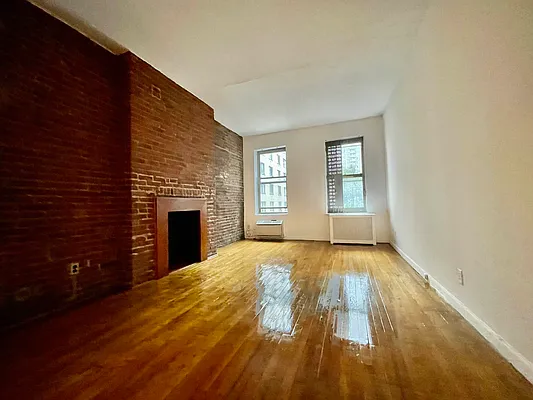 Rented by JM Preston Properties LLC | media 6