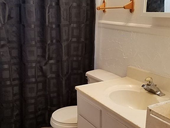 5th image of 2727 5th Ave APT 3