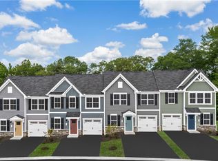 6002 Wellington Ct, Jeannette, PA 15644