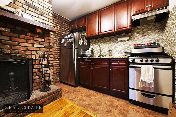 Rented by ZealEstate Group Inc | media 40