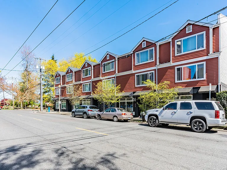 Madrona Court — Photo 7