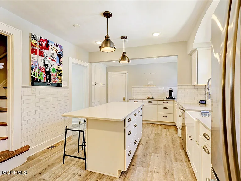 570 N Edgemere Dr #A — Photo 22