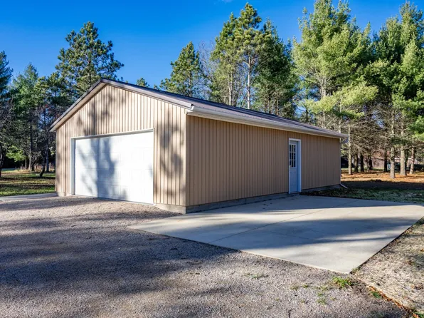 1032 14th Dr, Friendship, WI 53934