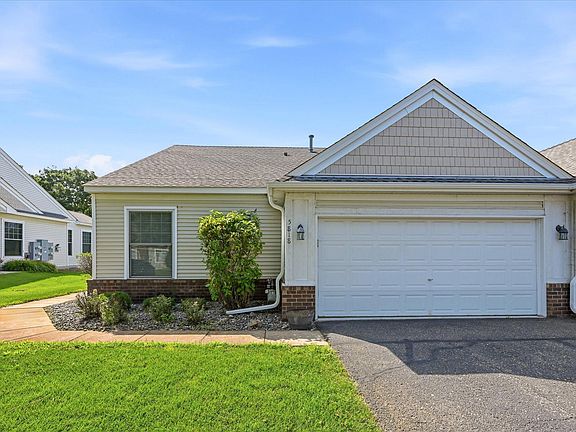 2nd image of 5818 Prairie Ridge Dr