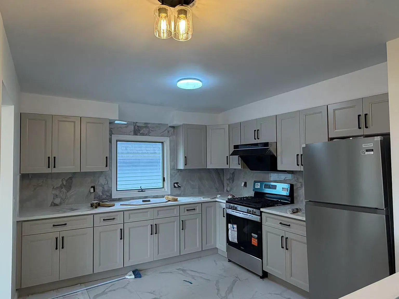 3 bed, $3,100 — Photo 1