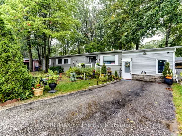 9 Allen Dr N, Wasaga Beach, ON L9Z 1K5