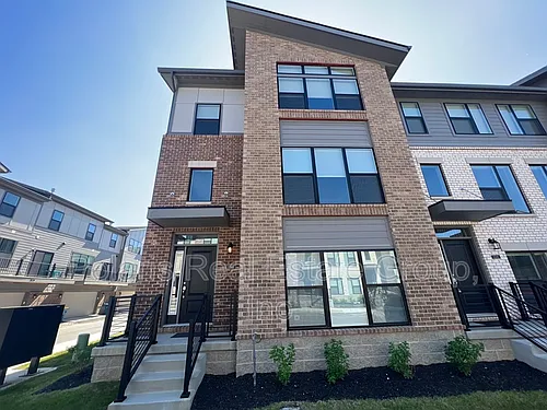 11585 Fulham St Photo 1